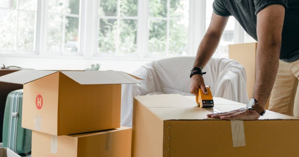 Packing a St. Petersburg home room by room